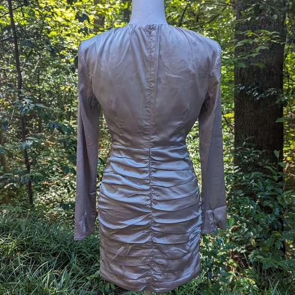 ASTR the LABEL Petrova Cut Out Dress in Silver Size Small New - Picture 11 of 14